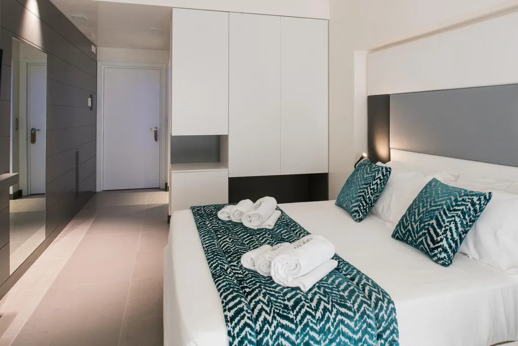 DOUBLE SUPERIOR Room, Caportigia Boutique Hotel, Catania