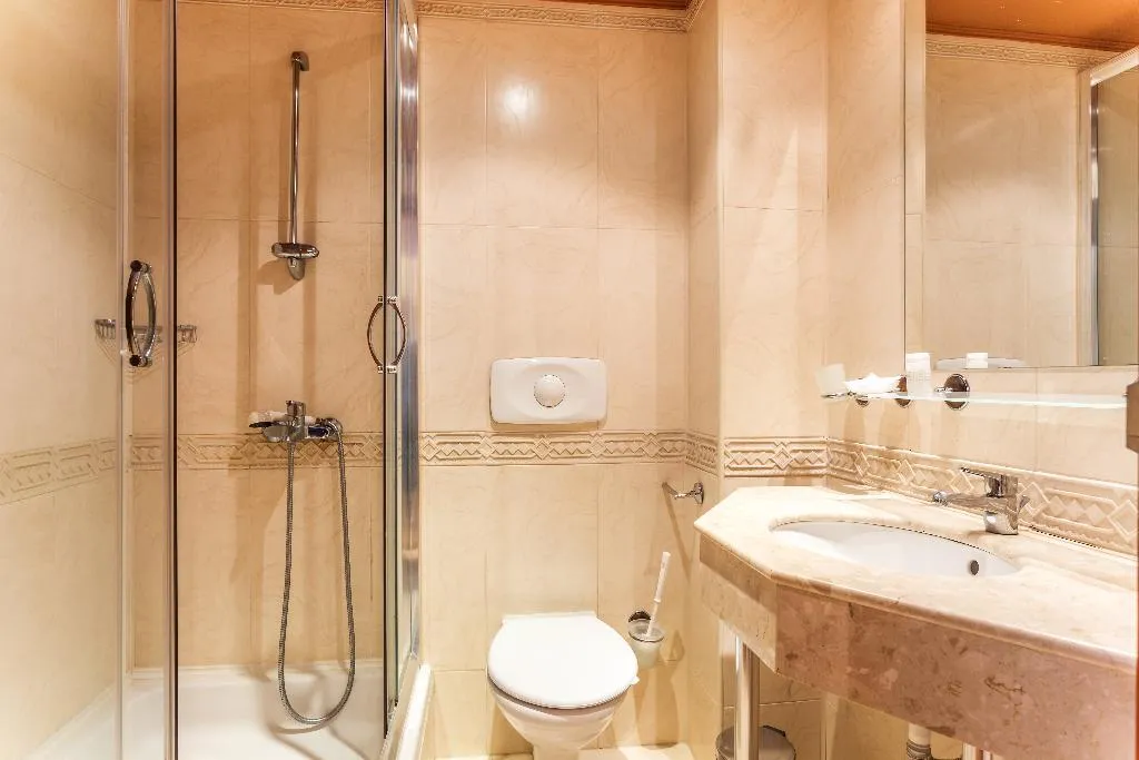 APARTMENT TWO BEDROOMS Room, Gold Pearl Hotel, Bourgas