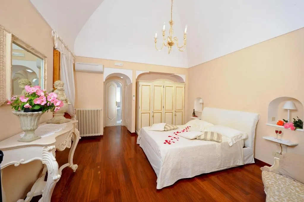 Room, Villa Mary, Naples