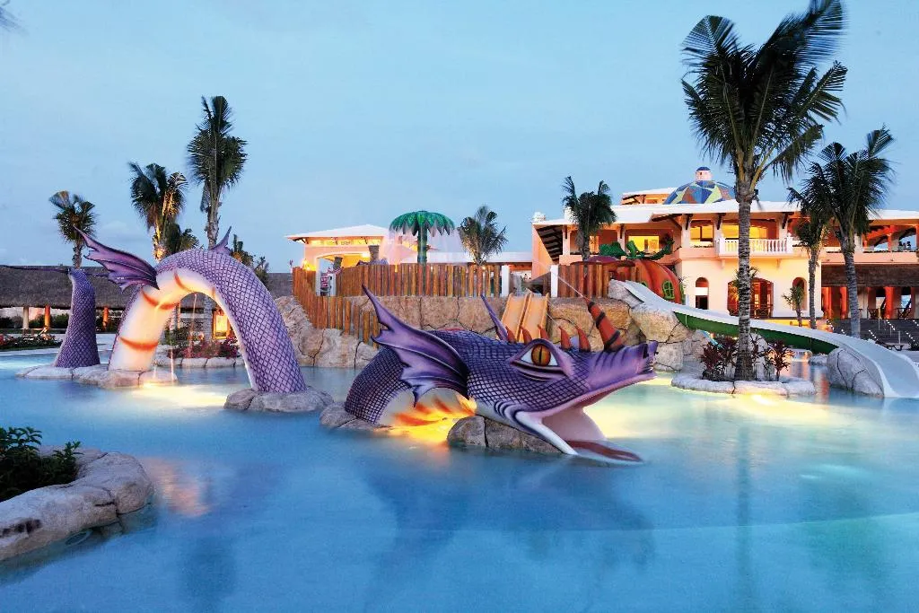 Pool, Barcelo Maya Palace, Cancun Area