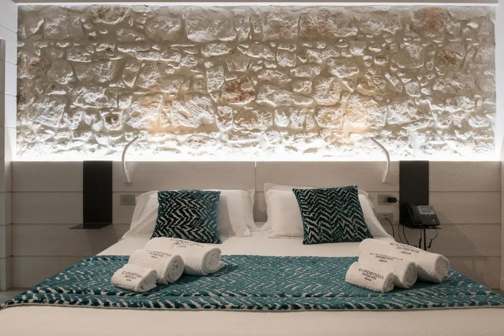DOUBLE DELUXE WITH JACUZZI Room, Caportigia Boutique Hotel, Catania