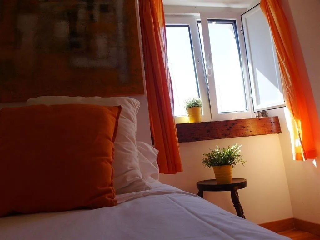 Room, Santosweethome 1, Lisbon