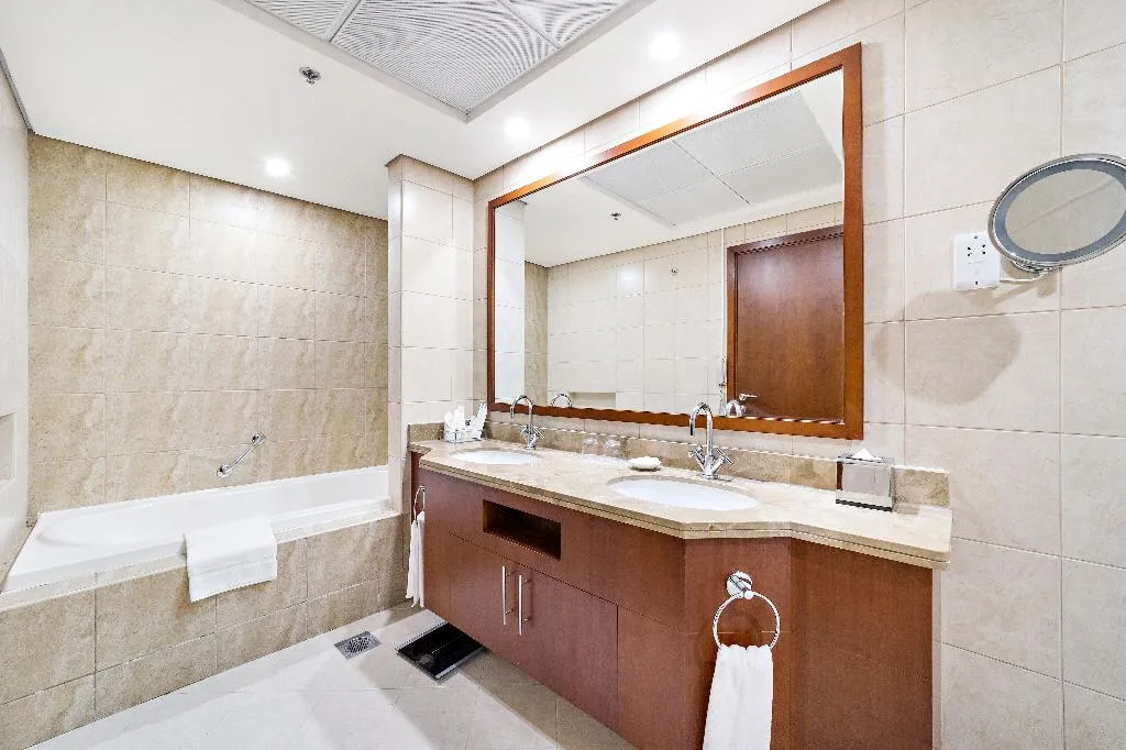 APARTMENT FOUR BEDROOMS Room, Blue Beach Tower The Walk JBR Dubai (ex JA Oasis), Dubai