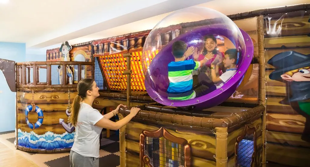 Sports and Entertainment, Remisens Hotel Albatros, Dubrovnik