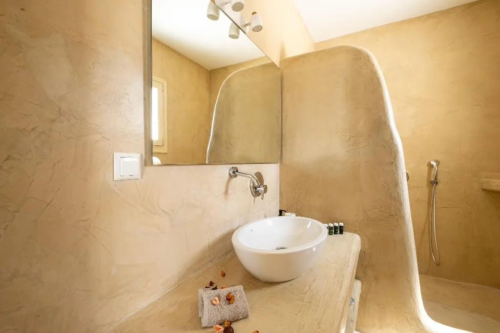 VILLA WITH PRIVATE POOL Room, White Orchid Villa, Santorini
