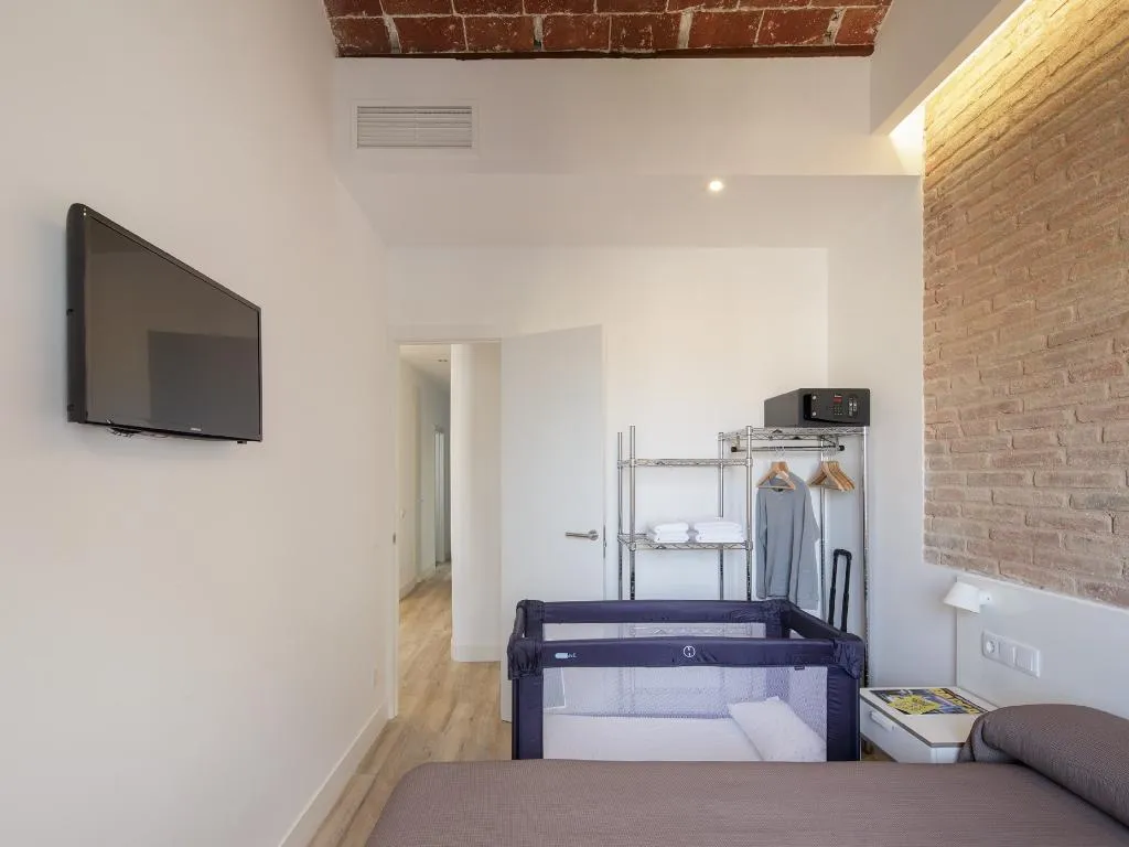 APARTMENT CAPACITY 6 Room, Hotel Sagrada Familia Apartments, Barcelona