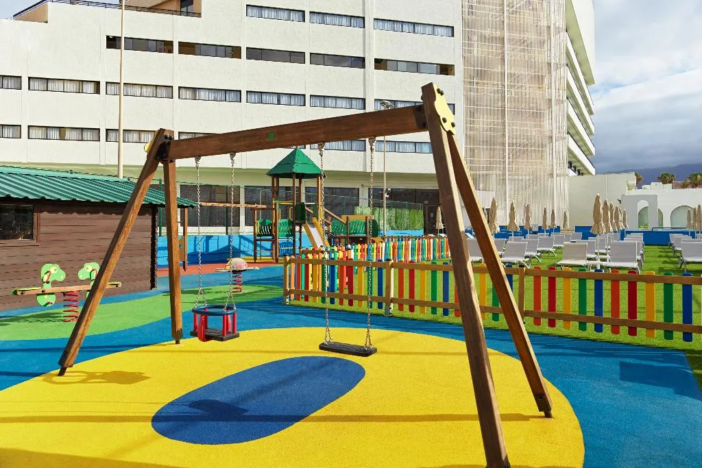 Sports and Entertainment, H10 Conquistador, Tenerife