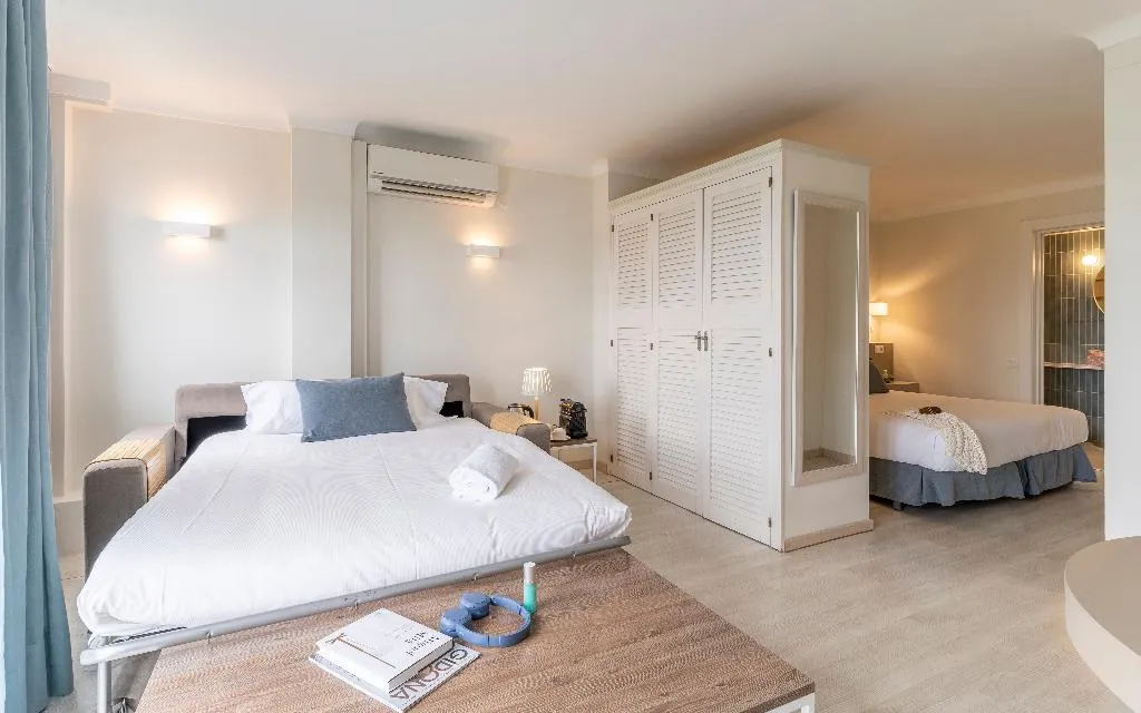 QUADRUPLE STANDARD Room, Prestige Mar y Sol, Costa Brava