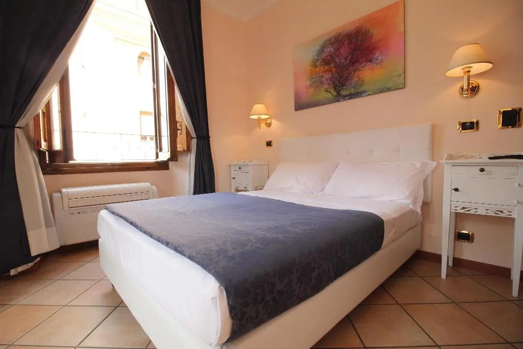 Room, Rome To Stay, Naples