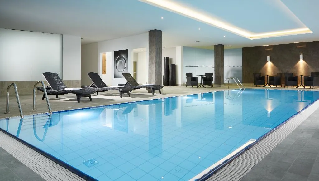 Pool, OREA Resort Santon, Prague