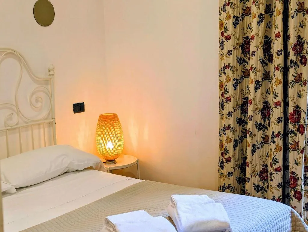 Room, La Locanda Dell Arte, Naples