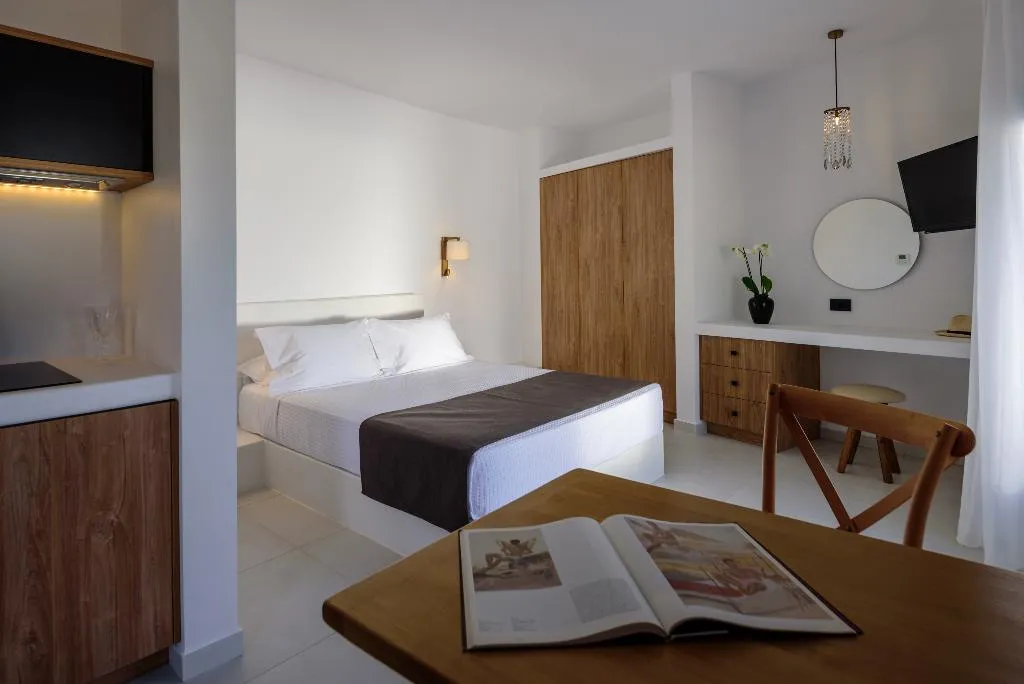 SUITE SEA VIEW Room, Ryolithos Suites, Santorini
