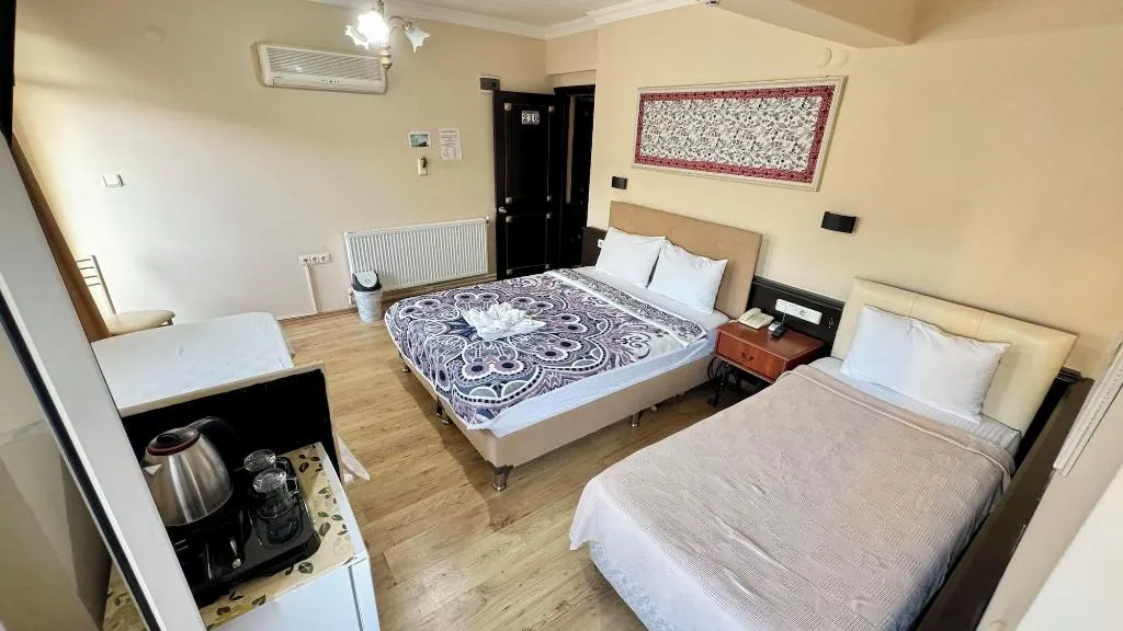 Room, Ephesus Centrum, Izmir