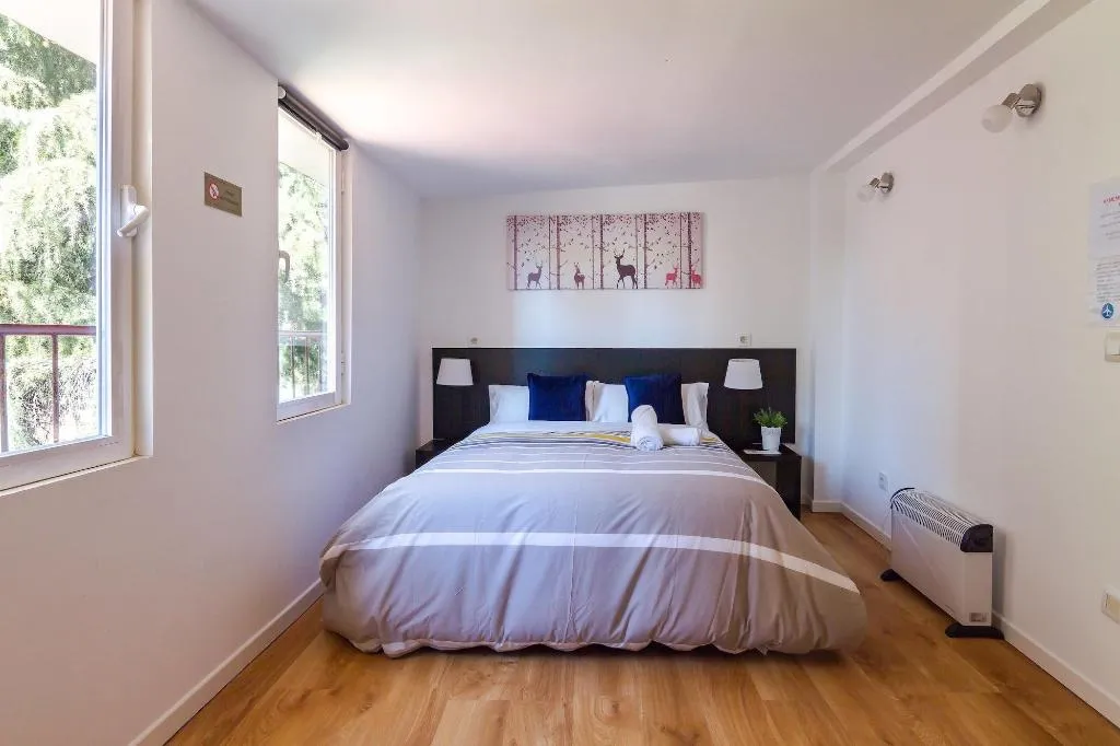Room, A&Z Javier Cabrini, Madrid