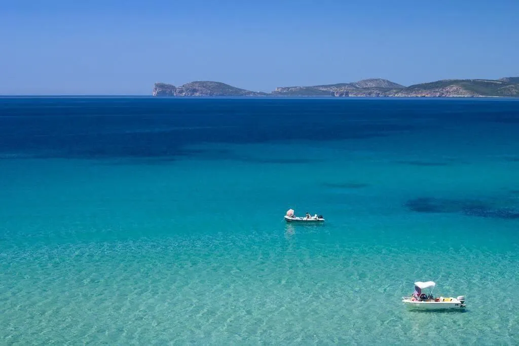 Room, Elisart, Alghero
