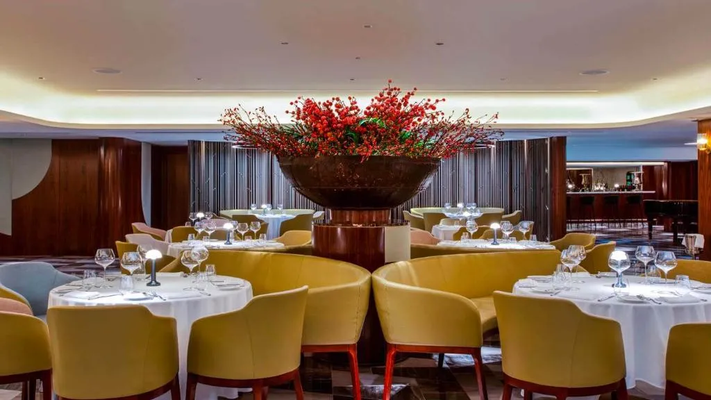 Restaurant, Queen Elizabeth 2, Dubai