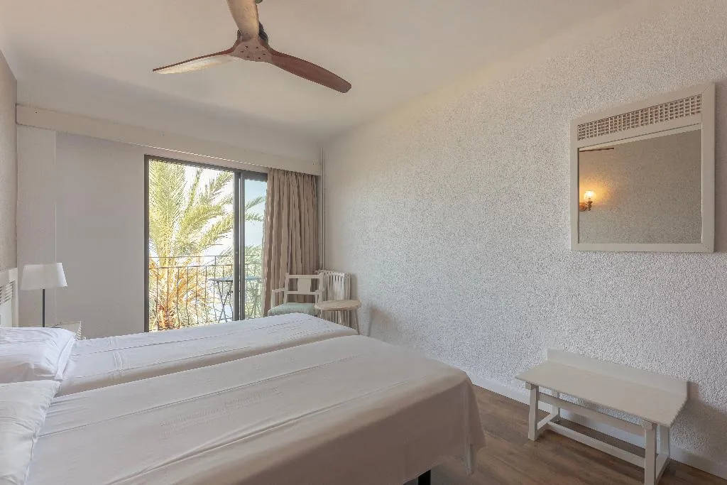 Room, Baronia, Majorca