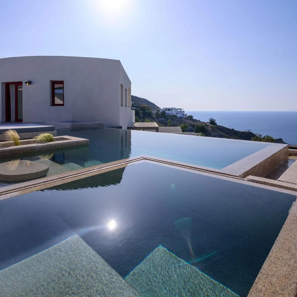 SUITE SEA VIEW WITH PRIVATE POOL Room, Potnia Theron Suites, Santorini