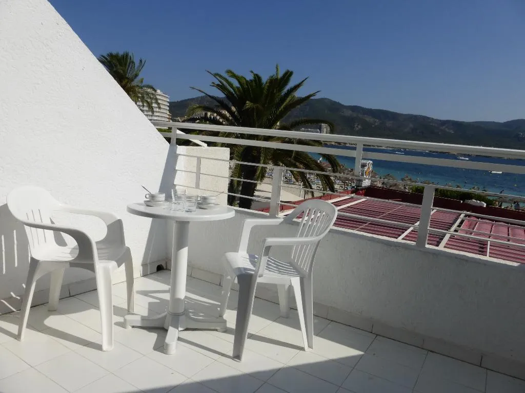 Terrace, Apartamentos Balear Beach, Majorca