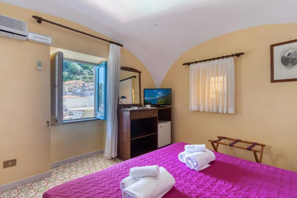 DOUBLE STANDARD Room, Villarena Relais, Naples