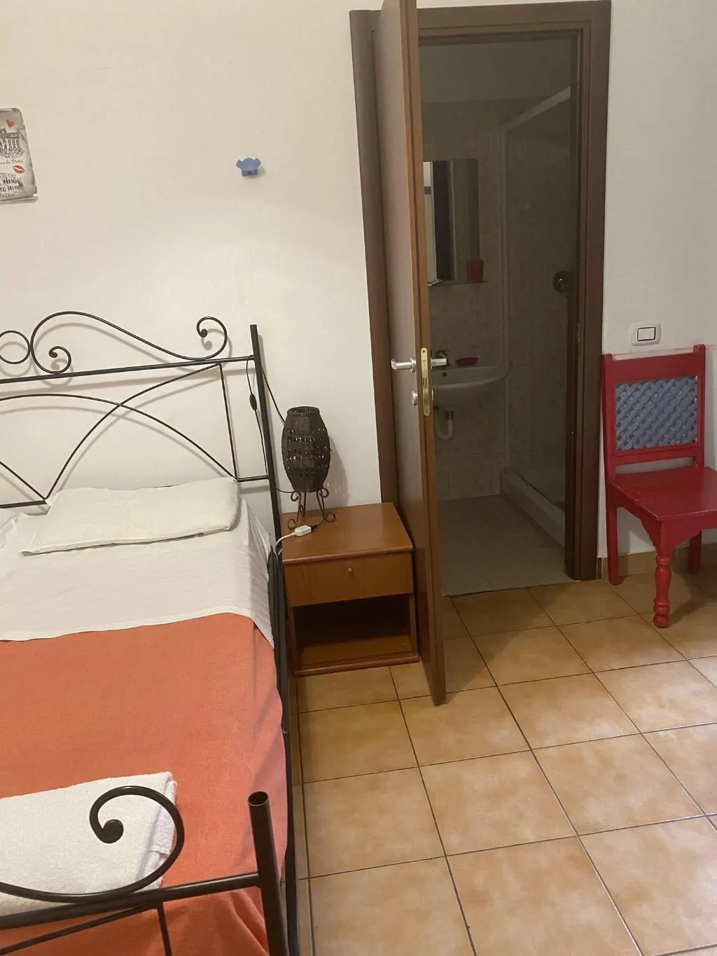 Room, Meltin Rome Guesthouse, Naples