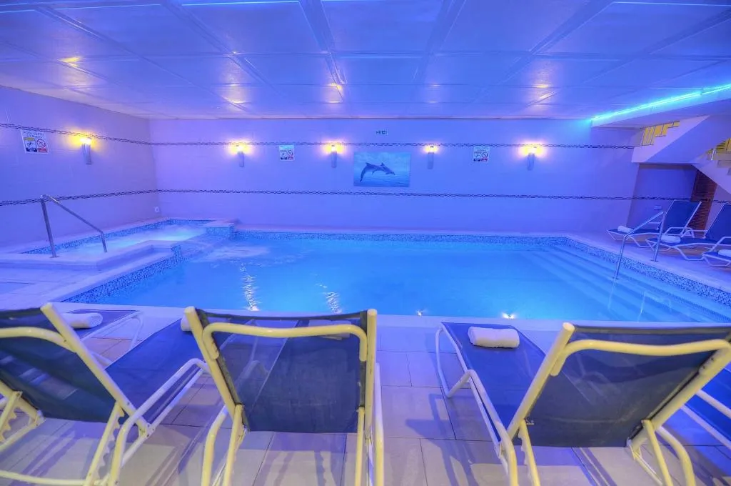 Pool, Alexandra Hotel, Malta