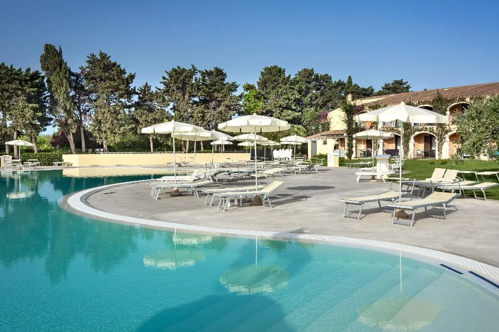 Pool, Sentido Orosei Beach, Olbia