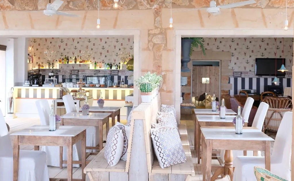 Bar, Es Turo, Majorca