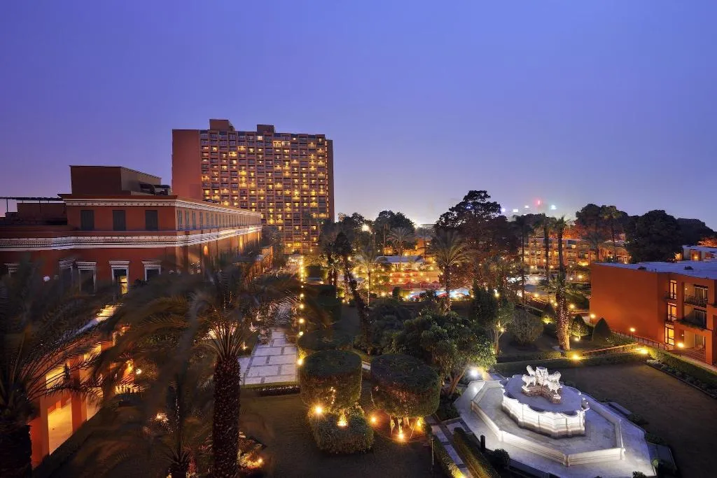 Room, Cairo Marriott hotel & Omar Khayyam Casino, Cairo