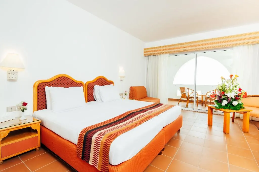 SINGLE PARTIAL SEA VIEW Room, Domina Coral Bay Resort, Diving , Spa & Casino, Red Sea Riviera