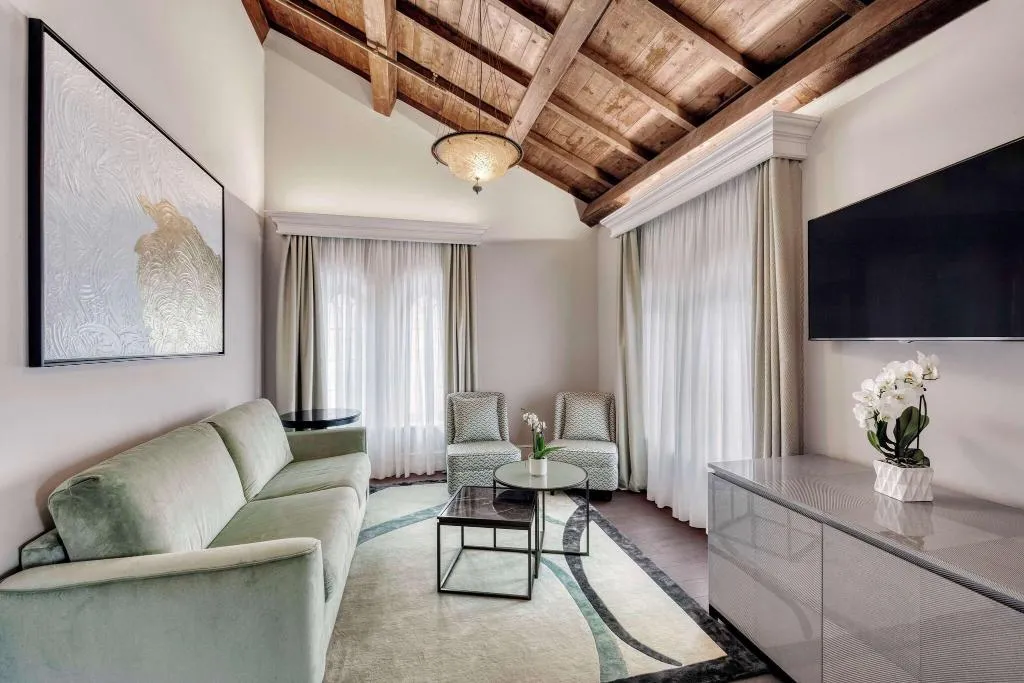 Room, Hilton Molino Stucky Venice, Venice