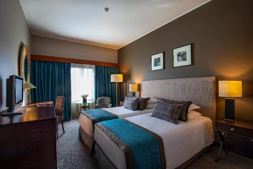 TWIN SUPERIOR Room, Verdi Santarem, Lisbon