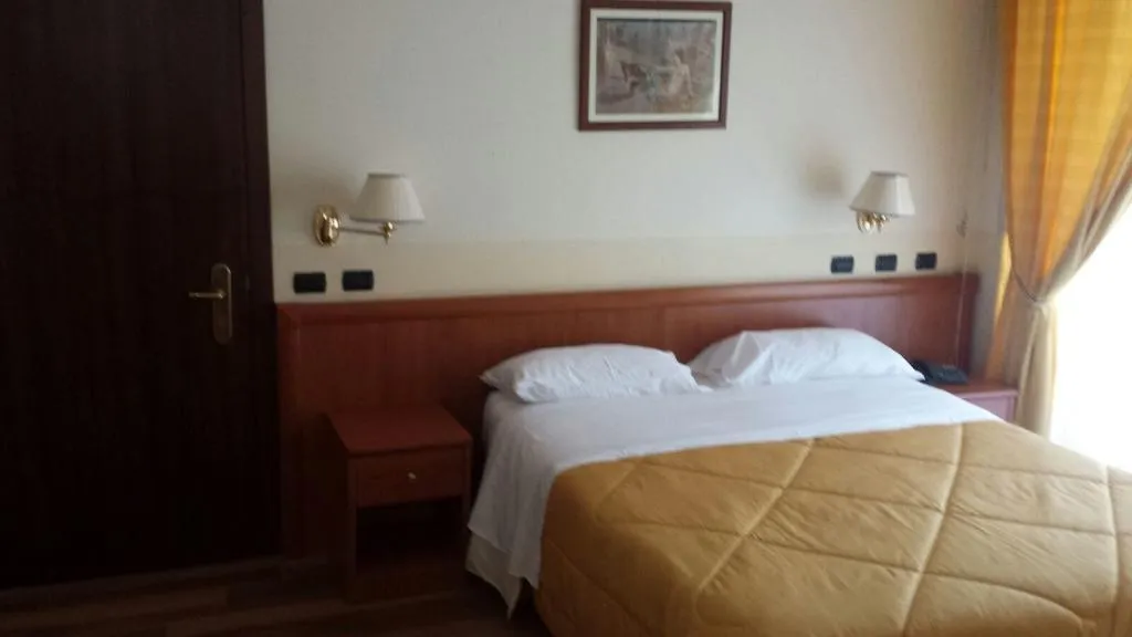 Room, Pompeii Ruins Hotel, Naples