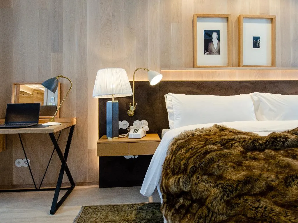 JUNIOR SUITE STANDARD Room, Browns Avenue Hotel, Lisbon