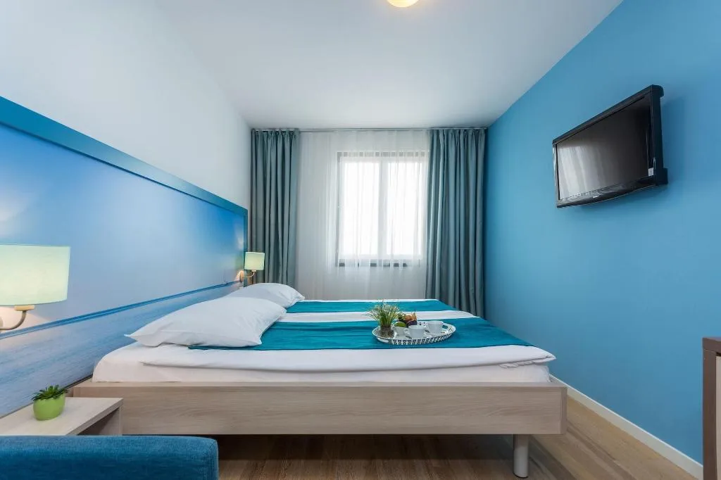 Room, Vista, Istria