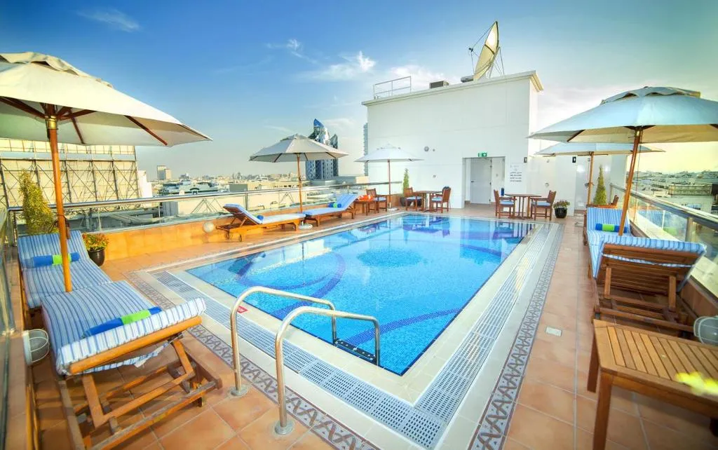 Pool, Raviz Center Point Hotel, Dubai