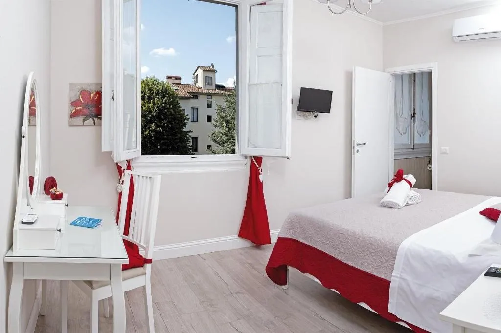 Room, Soggiorno Arcobaleno, Florence