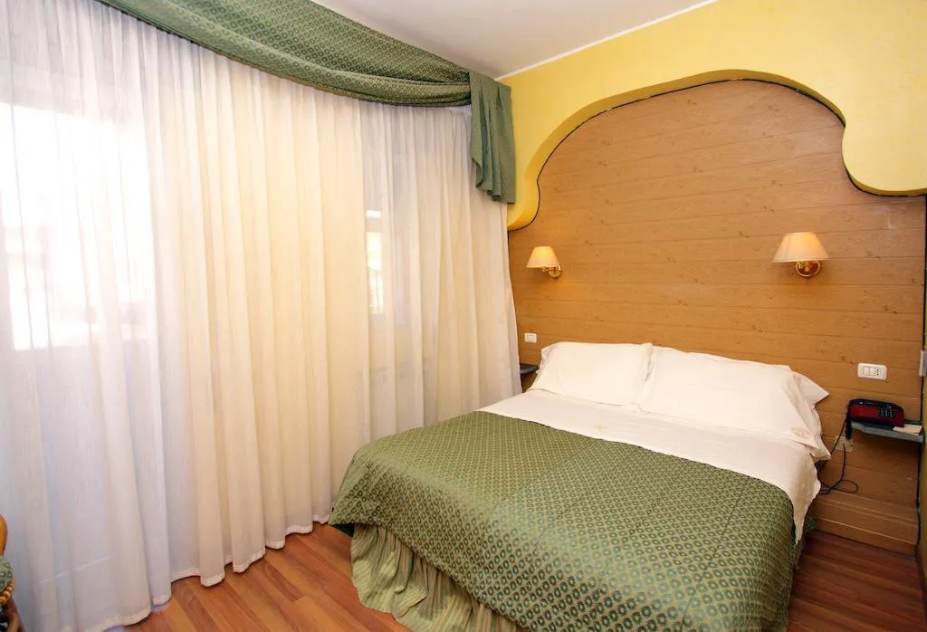 DOUBLE CLASSIC WITH BALCONY Room, D'Orange D'Alcantara, Palermo