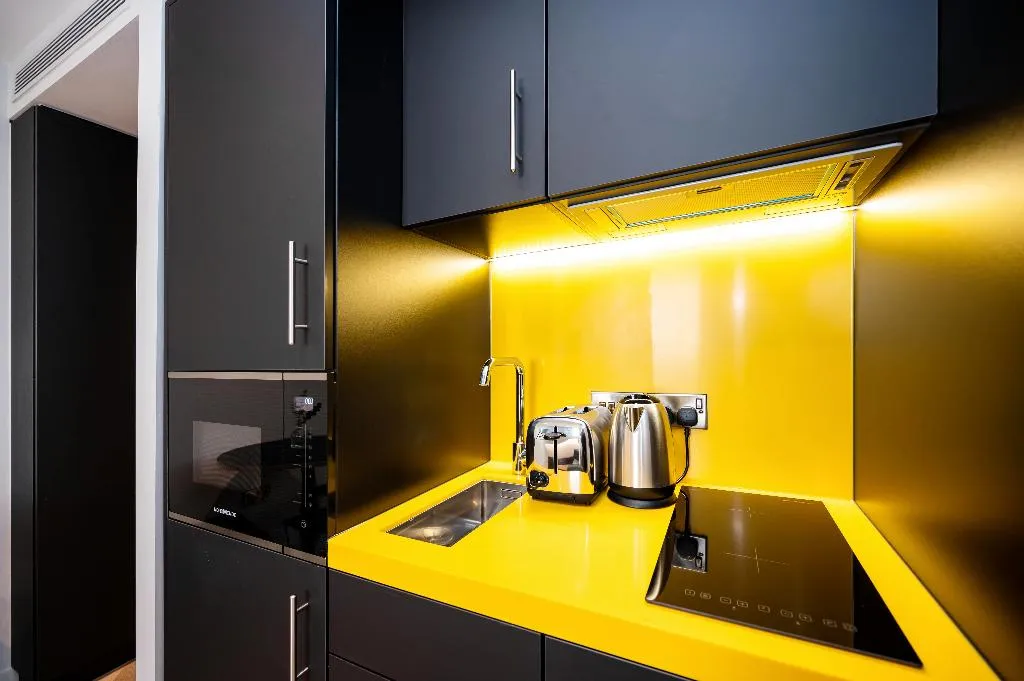 STUDIO CAPACITY 1 Room, Staycity Aparthotels City Quay, Dublin