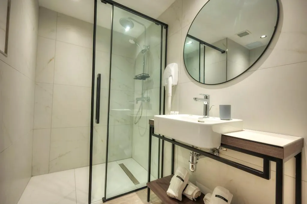 FAMILY ROOM WITH BALCONY Room, Aste Hotel, Malta