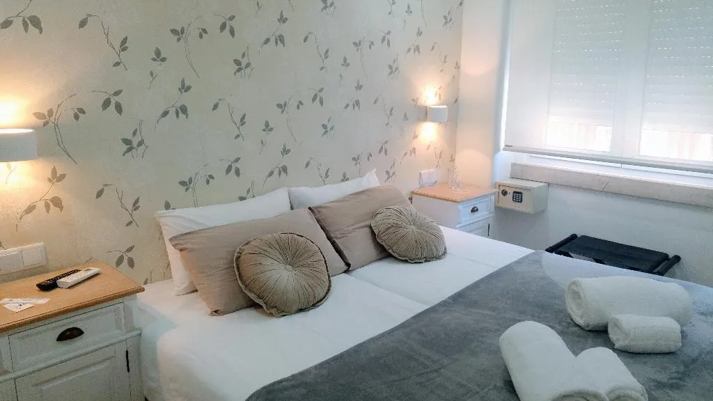 SUITE CLASSIC Room, Lisbon Terrace Suites Guesthouse, Lisbon