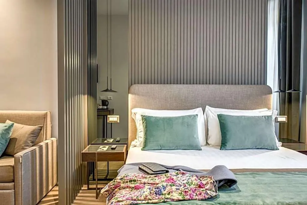 JUNIOR SUITE STANDARD Room, Hotel 77 Seventyseven, Rome