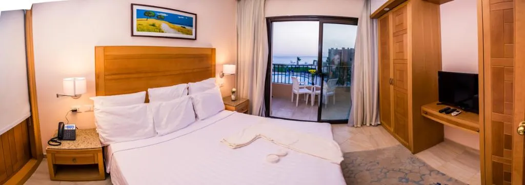 Room, Sky View Suites Hotel, Red Sea Riviera