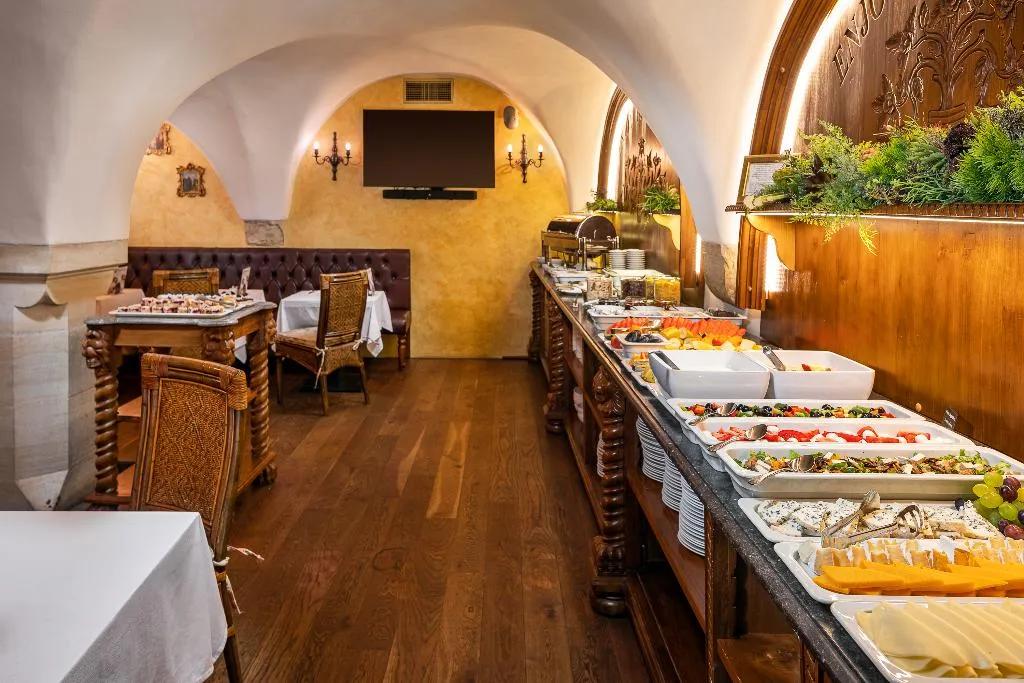 Restaurant, Iron Gate Hotel & Suites Prague by BHG, Prague