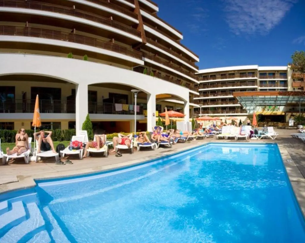 Pool, Flamingo, Varna