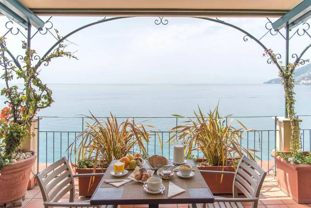 Terrace, Hotel Sole, Naples