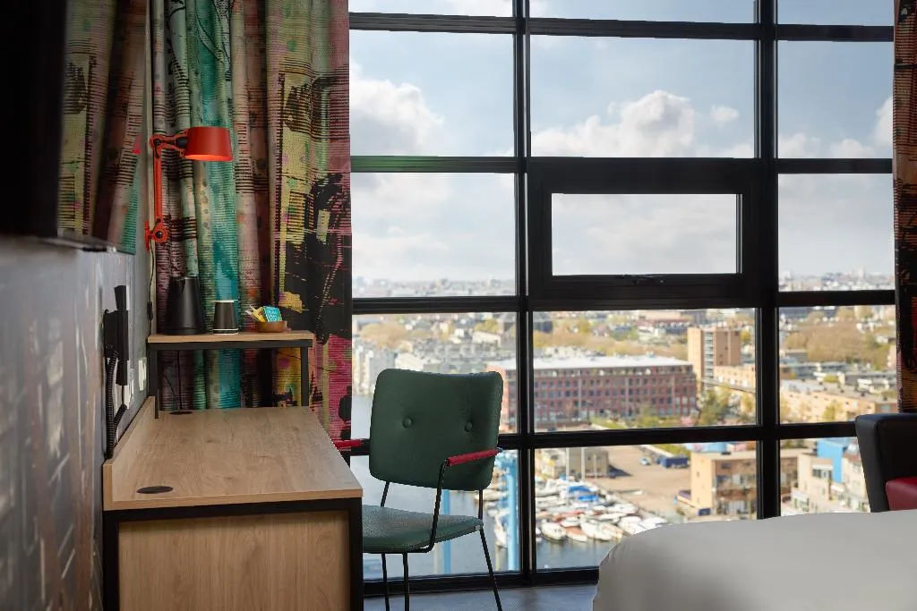 TWIN CITY VIEW Room, Inntel Hotels Amsterdam Landmark, Amsterdam