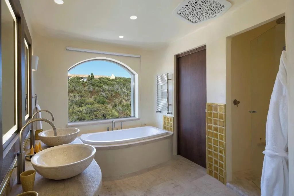 SUITE Presidential WITH VIEWS Room, Cervo, Olbia