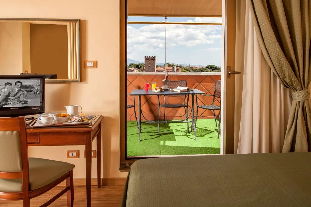 Room, Hotel Colosseum, Rome