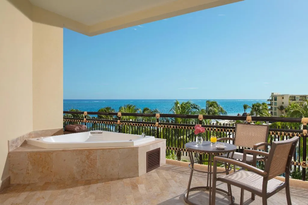 DOUBLE CLUB OCEAN VIEW Room, Dreams Riviera Cancun Resort and Spa, Cancun Area